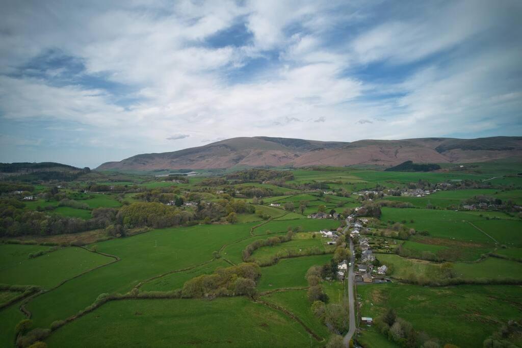 Holiday home Luxurious With Hot Tub, District Duddon