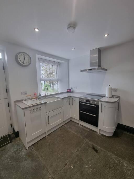 Holiday home Luxurious With Hot Tub, District *