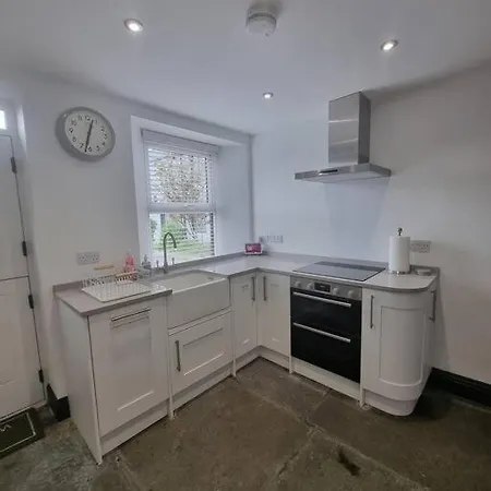 Luxurious Cottage With Hot Tub, Lake District Duddon Exterior photo