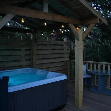Luxurious Cottage With Hot Tub, Lake District Duddon Exterior photo